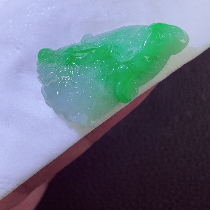 定制翡翠未镶嵌翡翠