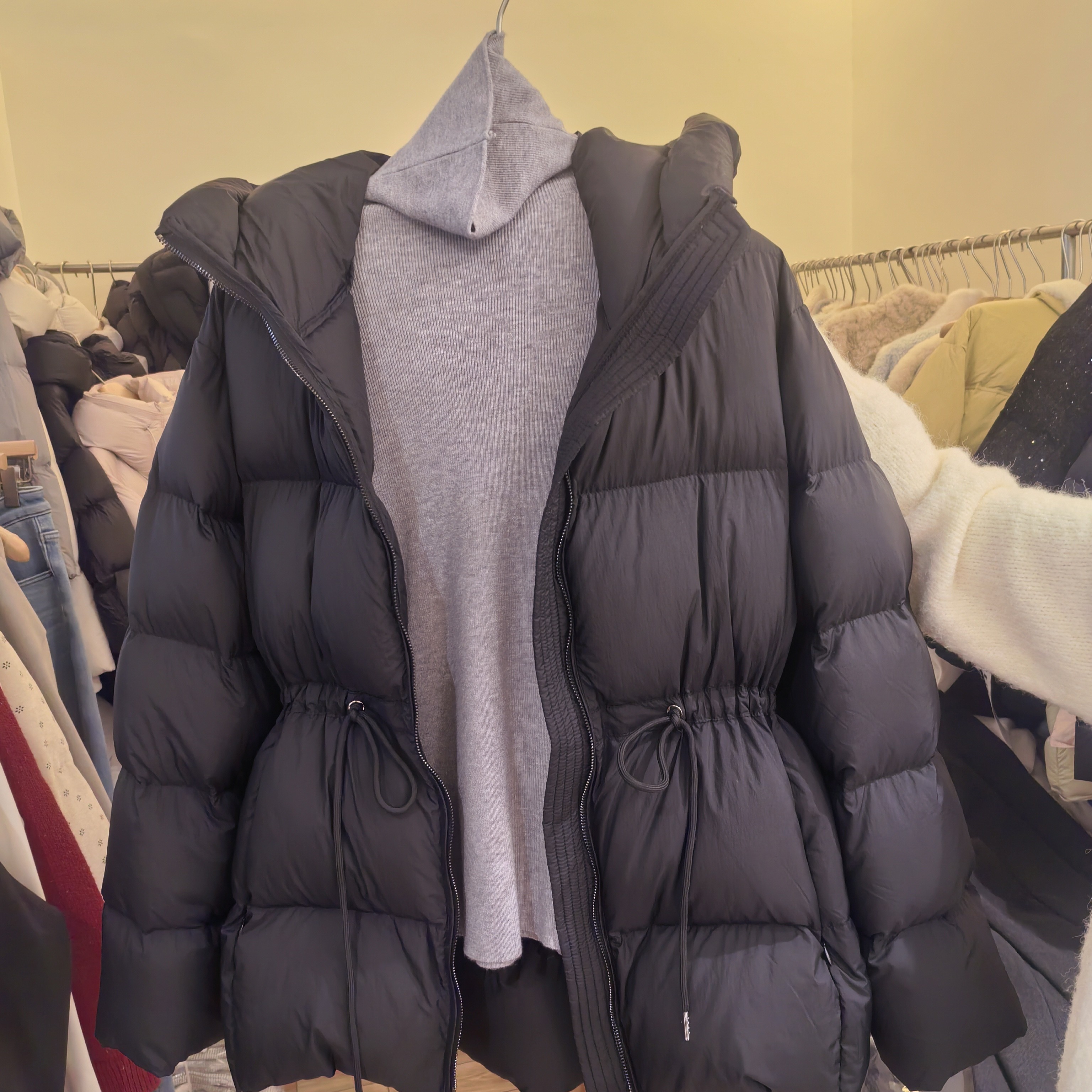 （6983）冬季收腰显瘦款连帽90白鸭绒女冬季中长羽绒服外套时尚