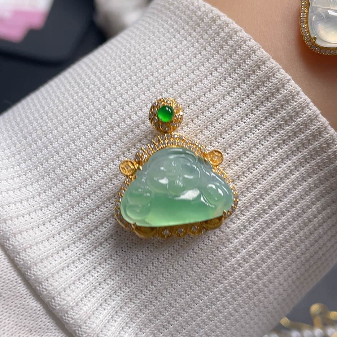 翡翠颈饰18K金镶嵌叮*吊坠