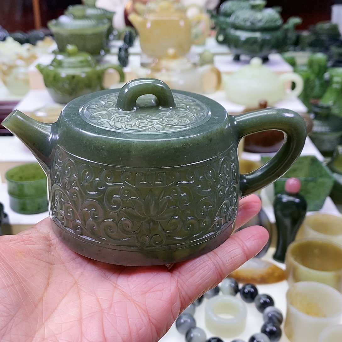 和田玉茶壶（微瑕）未镶嵌椰****豆