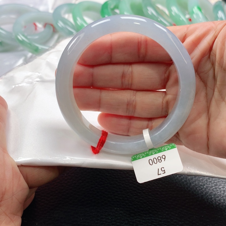 翡翠手镯未镶嵌57575757