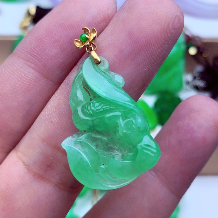 翡翠未镶嵌吊坠(不含链)