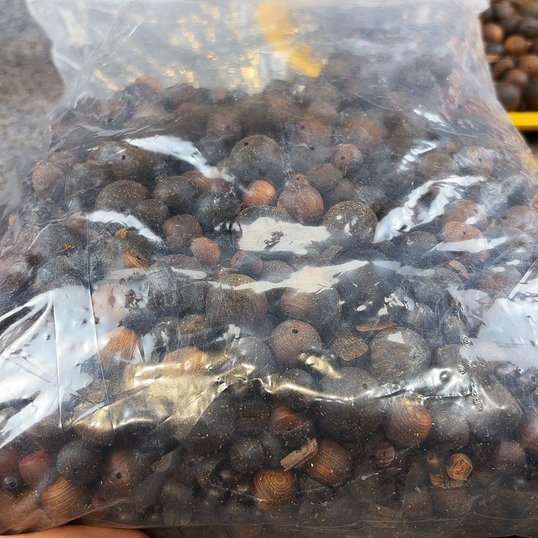 小***林崖柏太行崖柏绿色结油手串碎珠子到手4斤