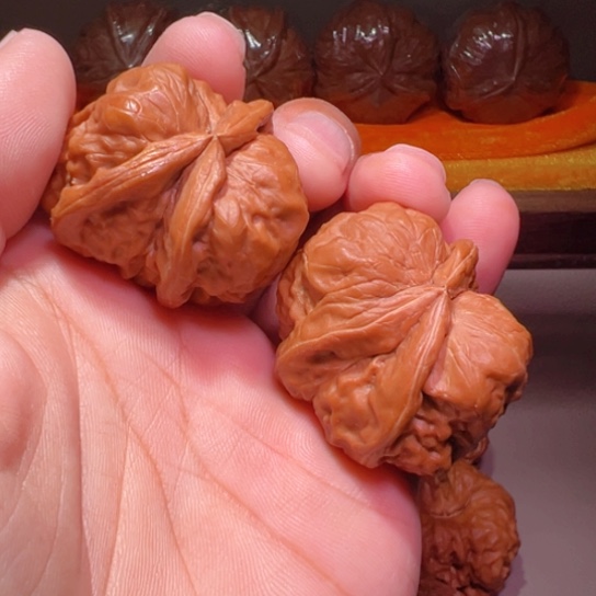 把件文玩核桃蛤蟆头生命之源球连三枝40