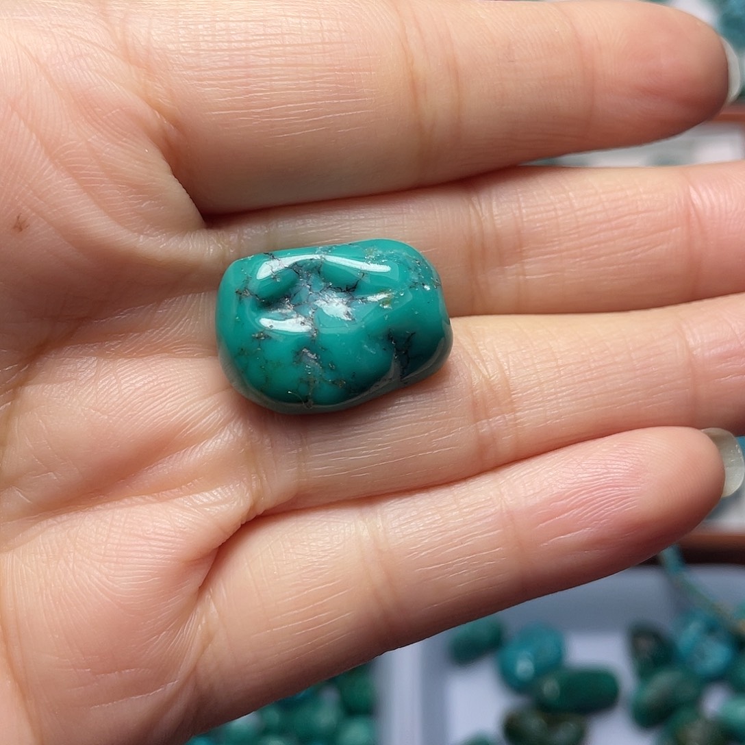 泽***姆绿松石未镶嵌手链