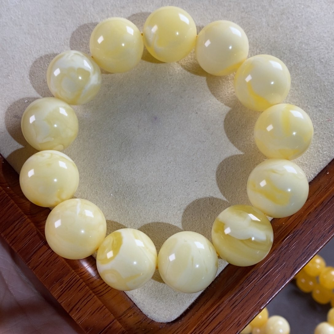 琥珀裸石未镶嵌18mm白花蜡