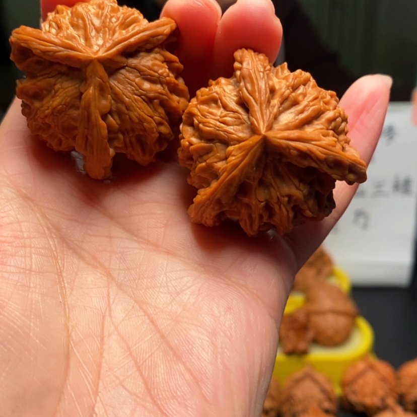 【闪购商品】把件桃核彭*三8号三棱，