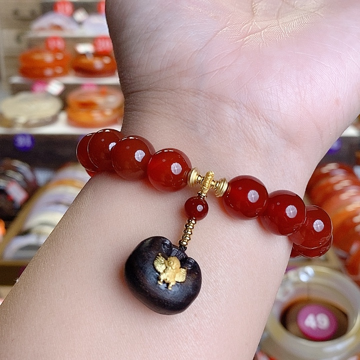 玛瑙/玉髓手镯未镶嵌