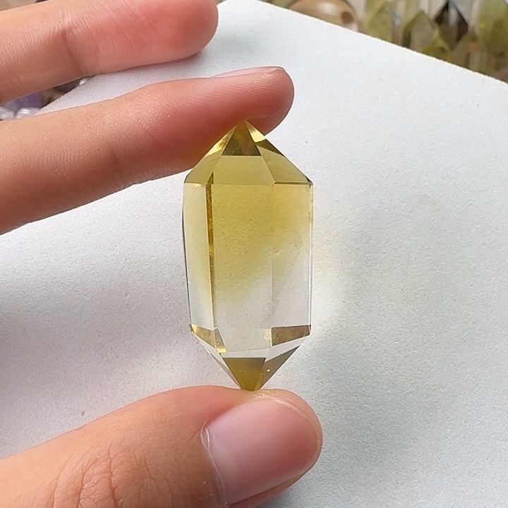 未镶嵌珠宝半成品水晶黄水晶蓝针