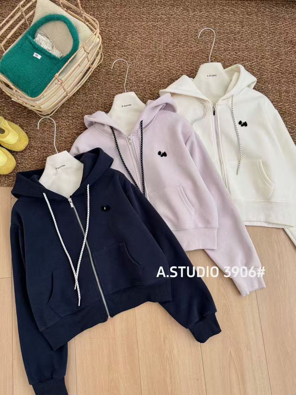 纯色长袖秋冬连帽秋季春款针织拉链刺绣卫衣卡通动漫