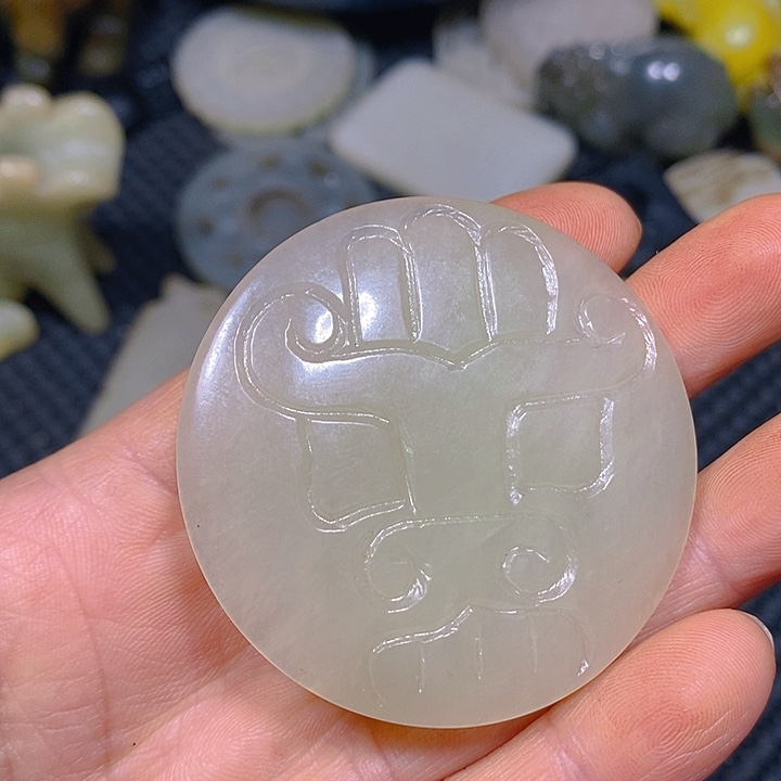 未镶嵌手链和田玉（糖玉）