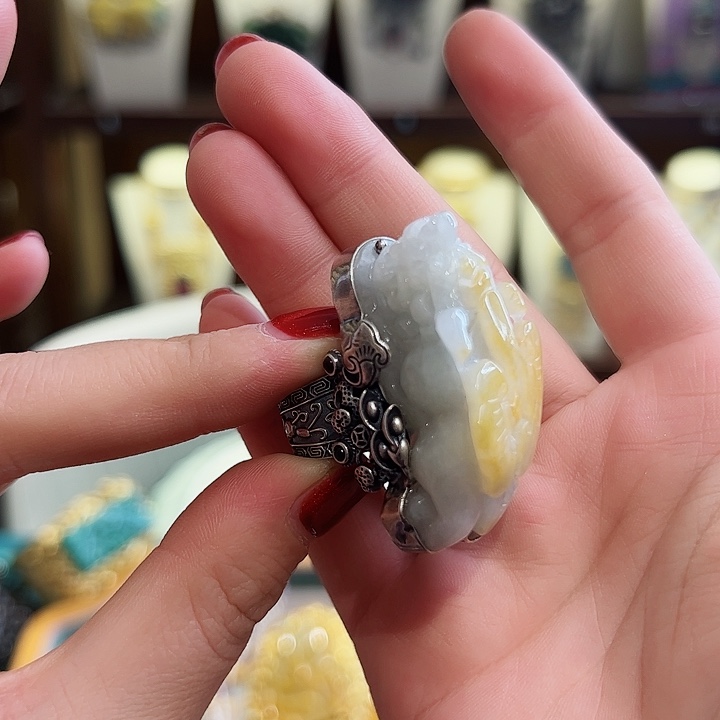 翡翠戒指银S925镶嵌戒指