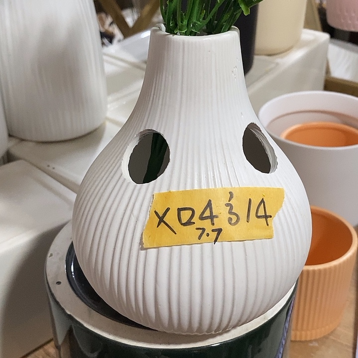 摆件陶陶盆有孔 瑕疵介意勿拍