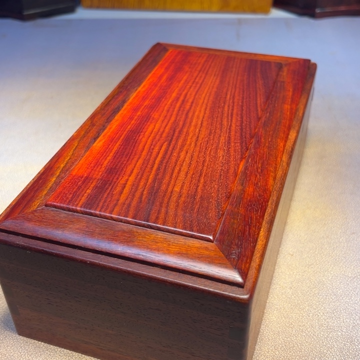 星***辰机关盒。            