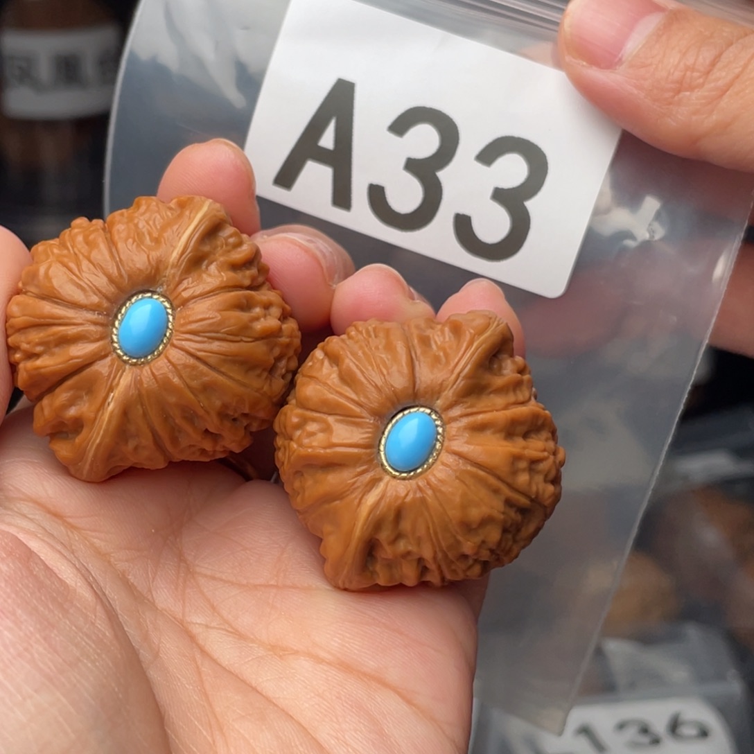 文玩核桃把件残****惜全品38铁锤