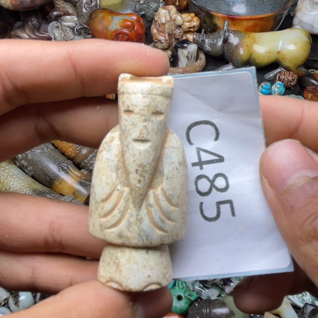 和田玉（糖玉）未镶嵌挂件