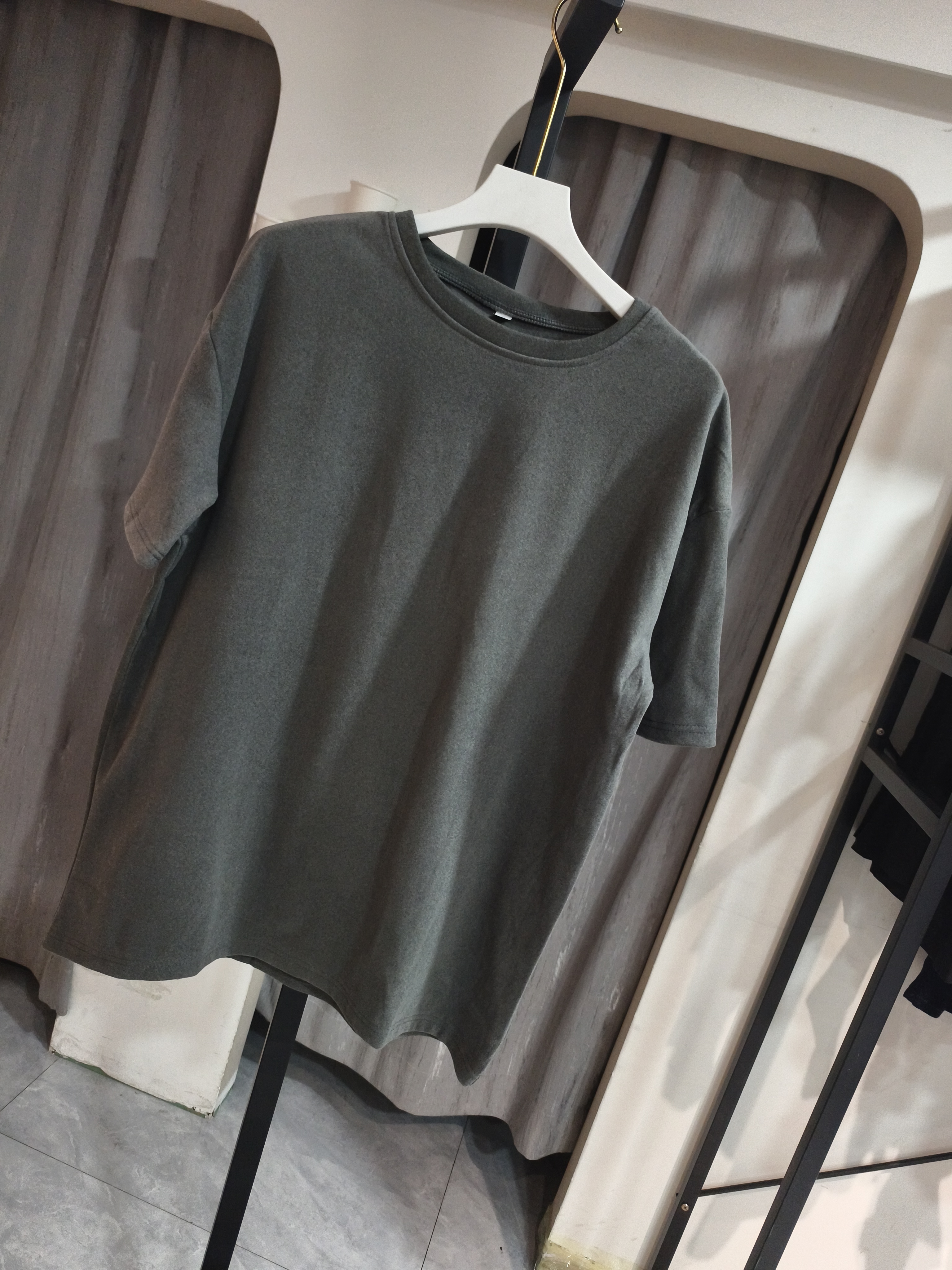 01圆领短袖打底衫（130斤可穿）默认微瑕无运费险