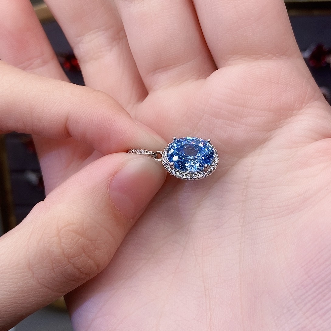 海蓝宝石吊坠(赠链)银S925镶嵌