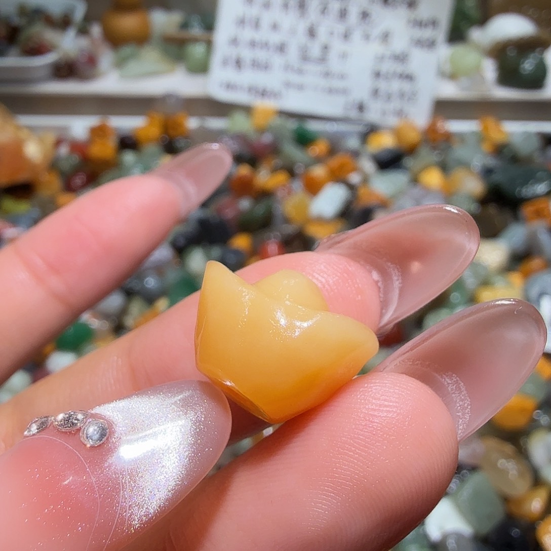 和田玉未镶嵌珠宝奇石