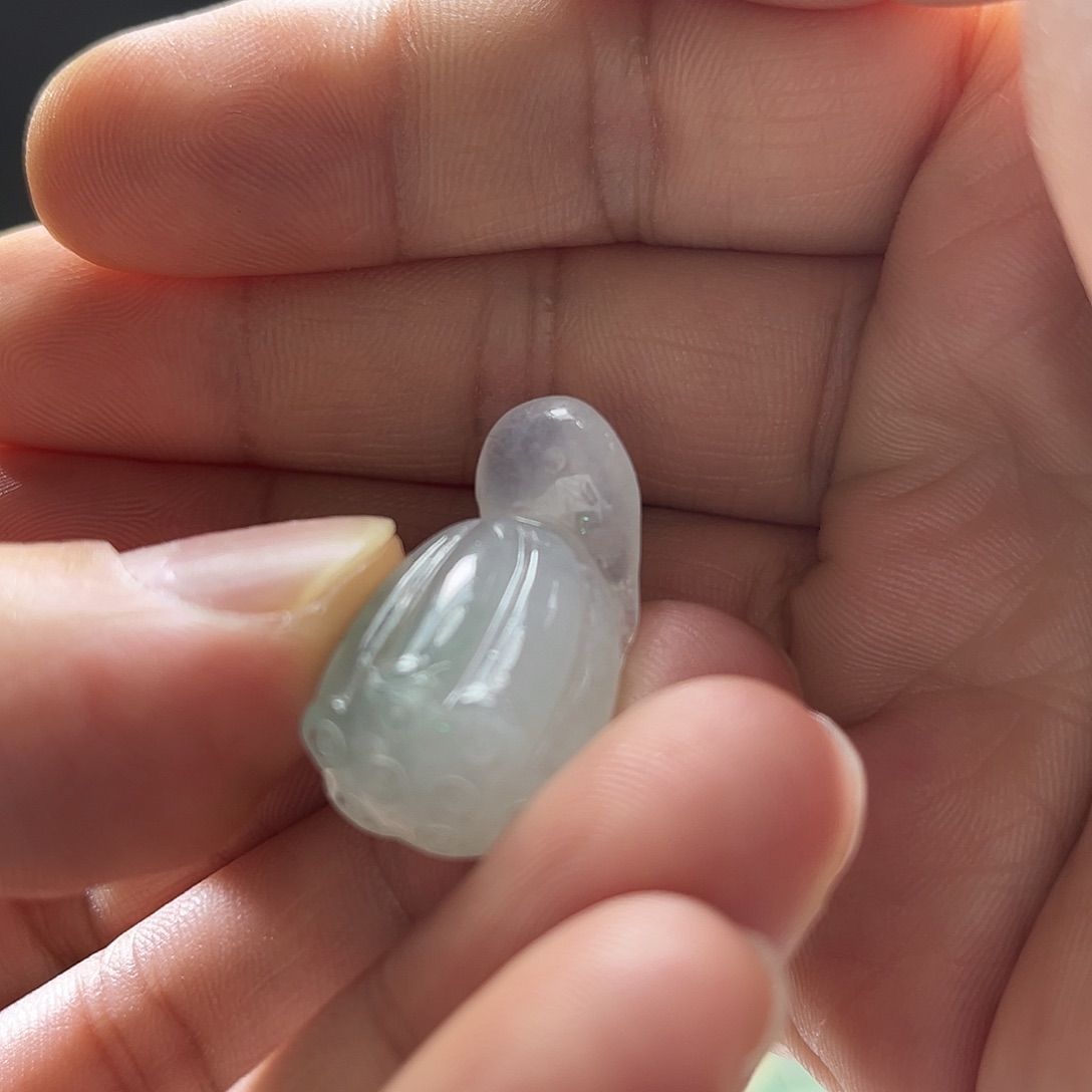 翡翠未镶嵌颈饰翡翠莲蓬