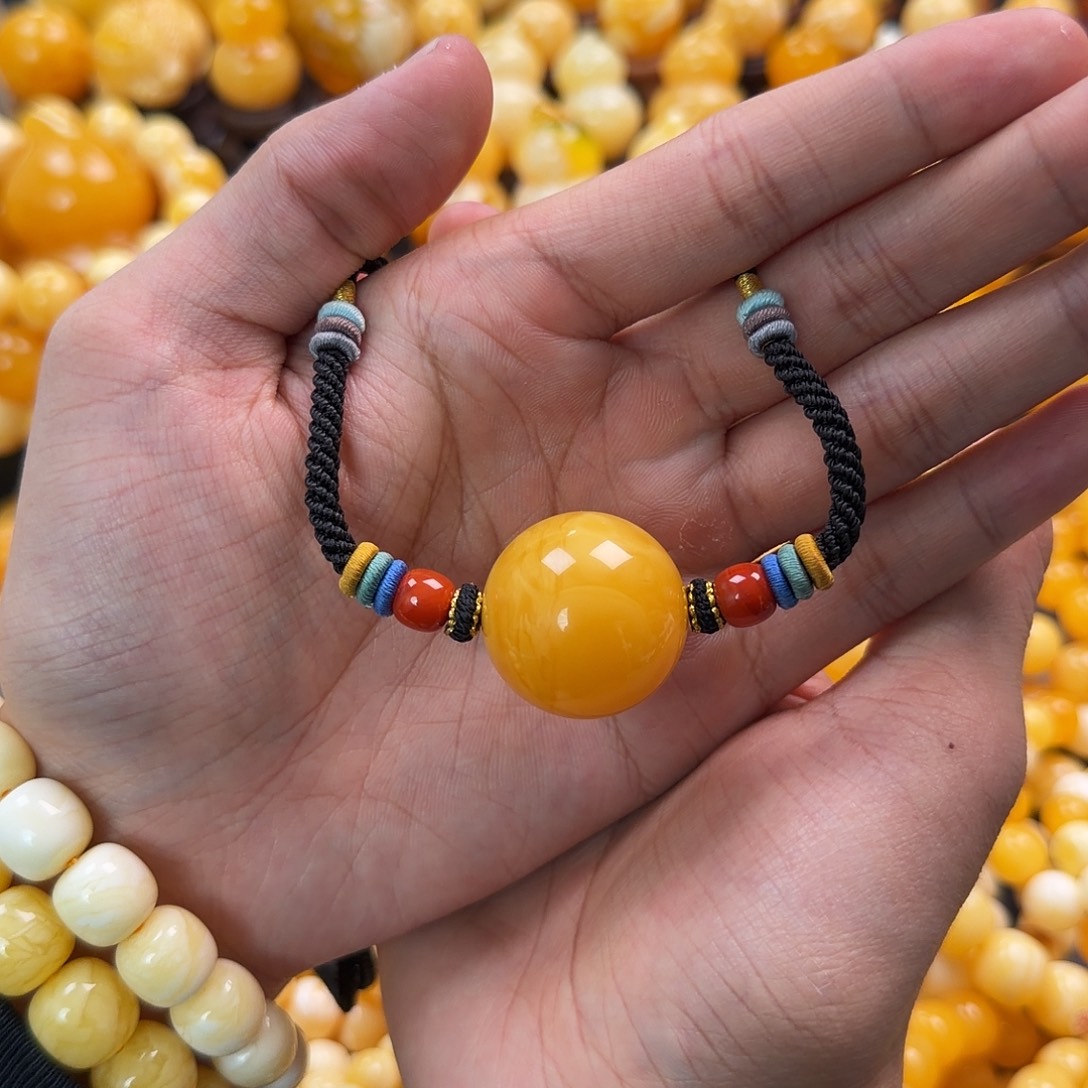 琥珀未镶嵌珠宝奇石26mm