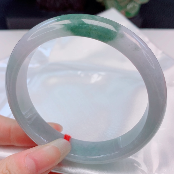 翡翠未镶嵌手镯57圈