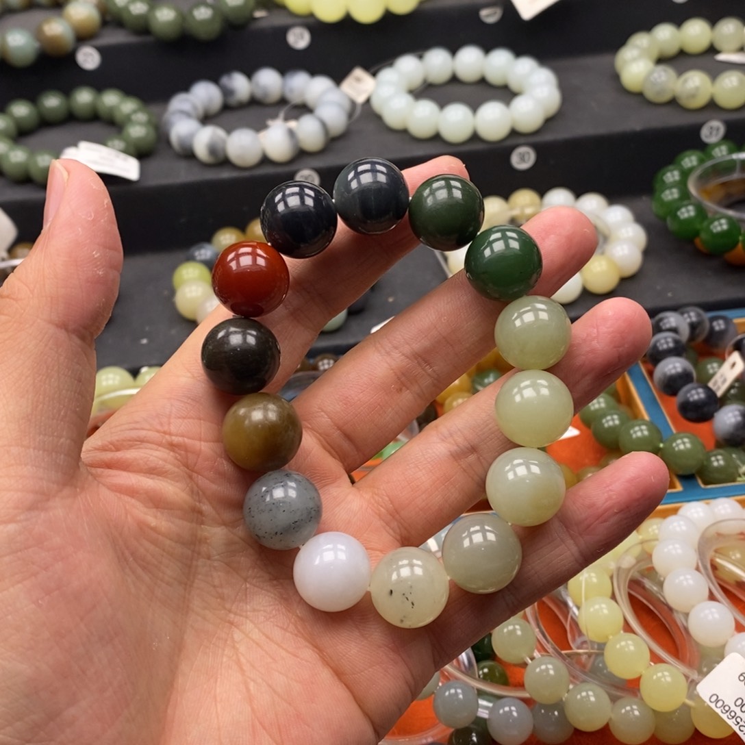 和田玉未镶嵌手链