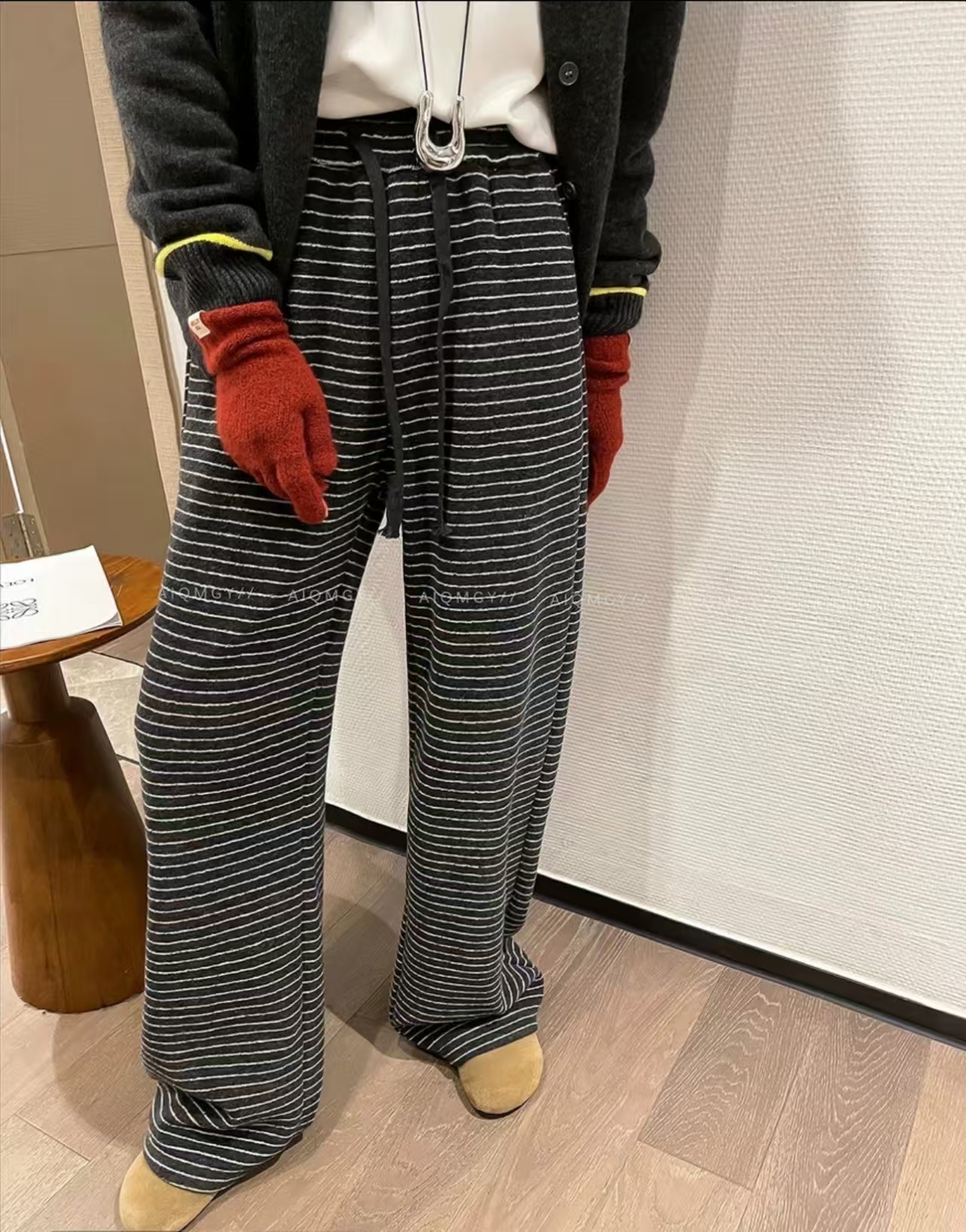 加绒加厚条纹休闲裤女冬季新款显瘦胖mm梨形身材小个子阔腿拖地裤