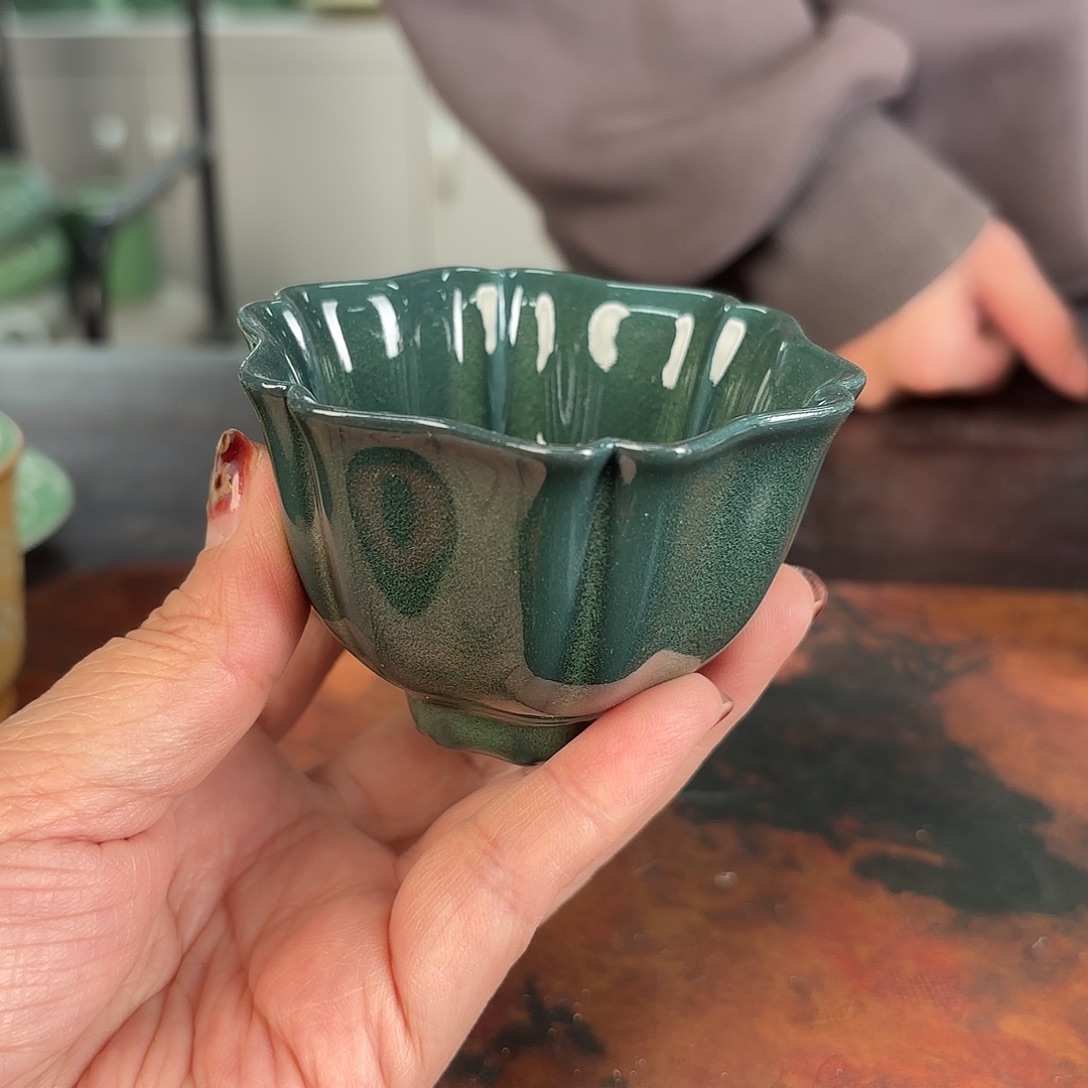 奶****龙泉云间青瓷小米茶器