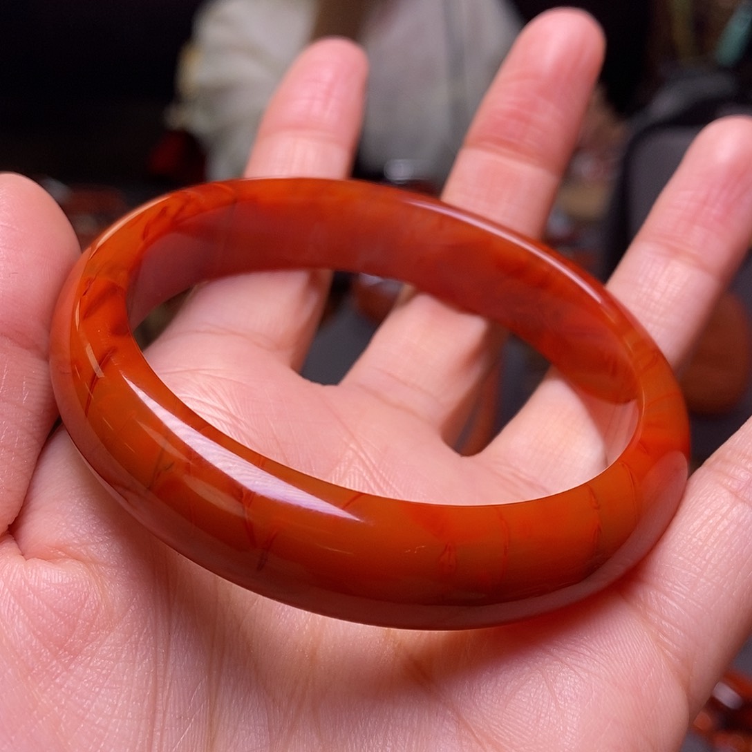 南红玛瑙手镯59m m未镶嵌