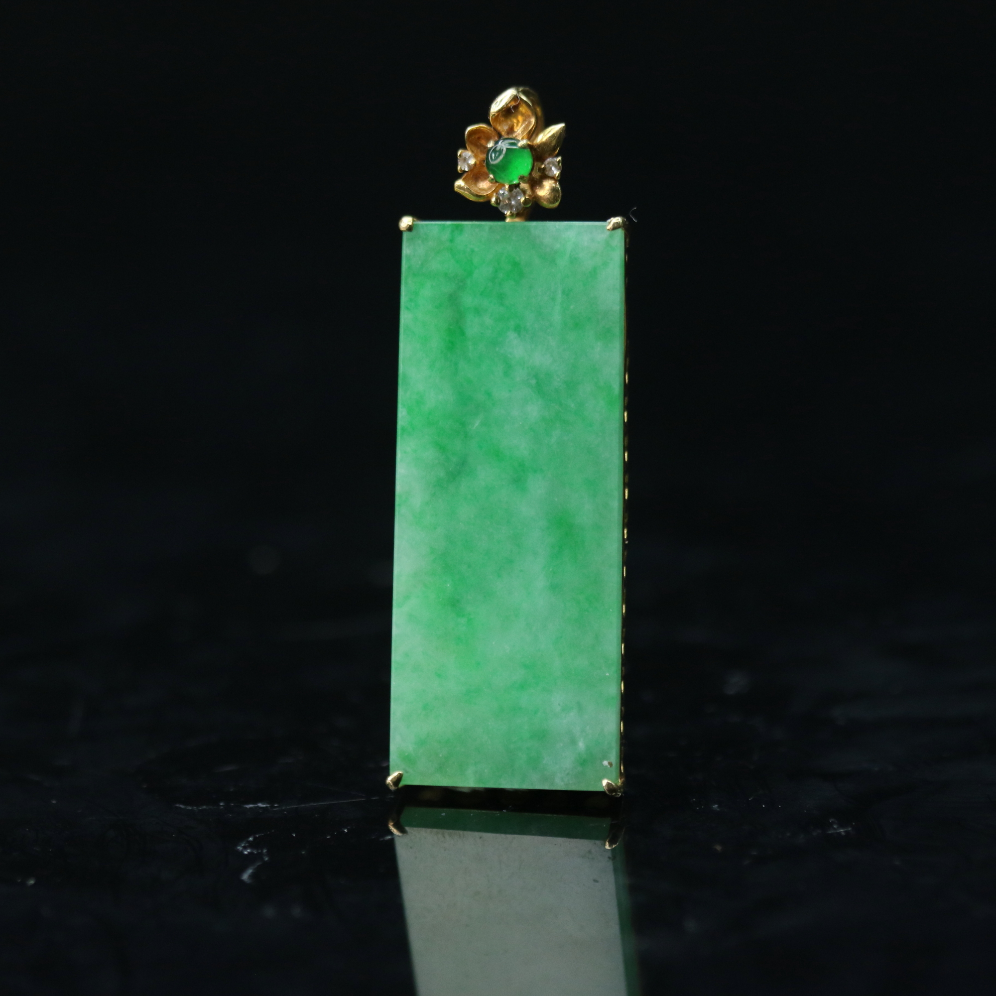 23天然缅甸翡翠A货18k无事牌吊坠/401808/上海嘉禾拍卖