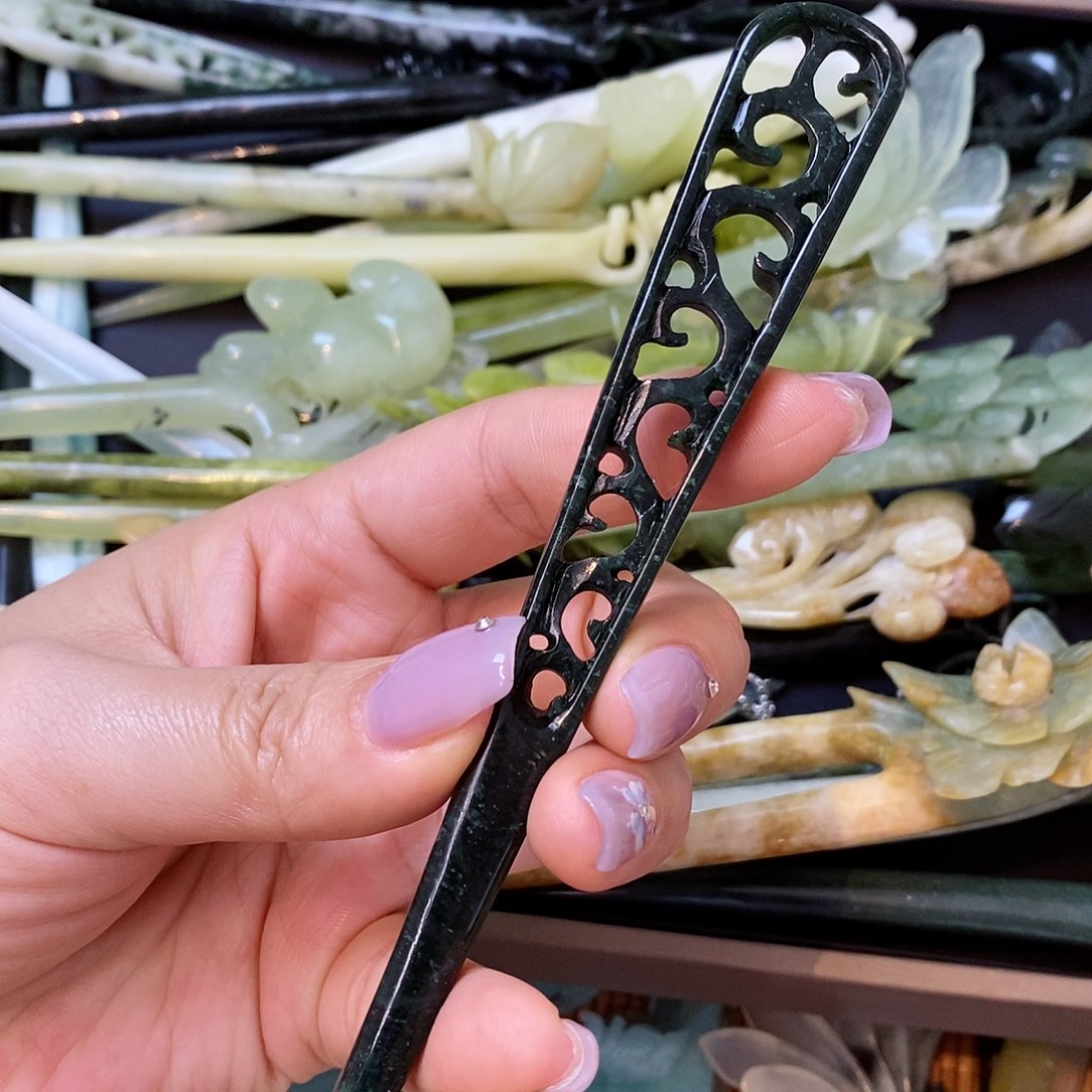 蛇纹石玉发簪未镶嵌