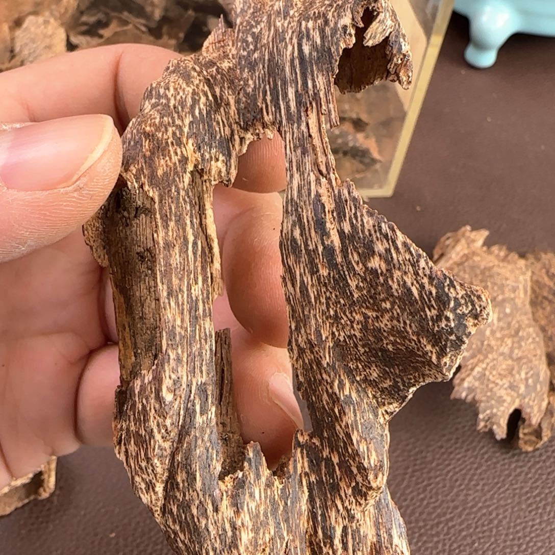 沉香摆件越南芽庄沉水料8.7克