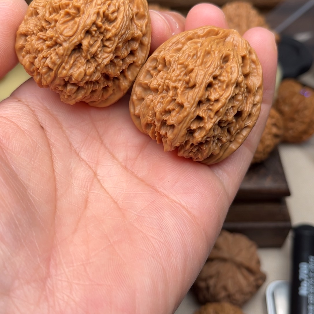 【闪购商品】文玩核桃手把件37南疆