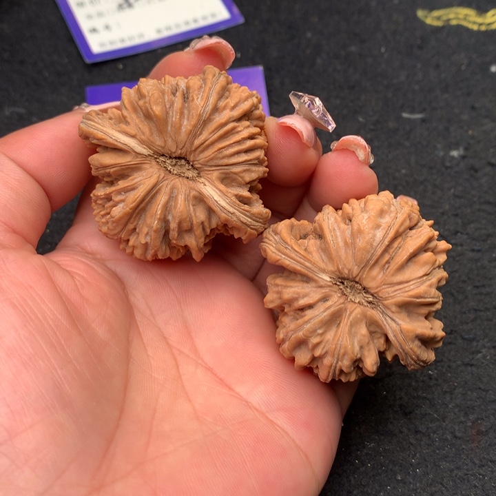 文玩核桃吊坠46号45四座楼全