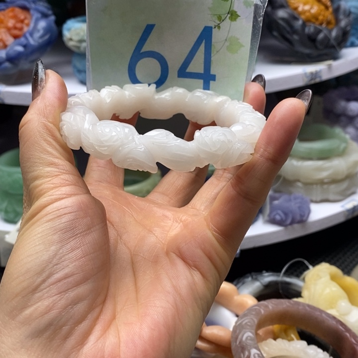 未镶嵌手镯石英岩玉
