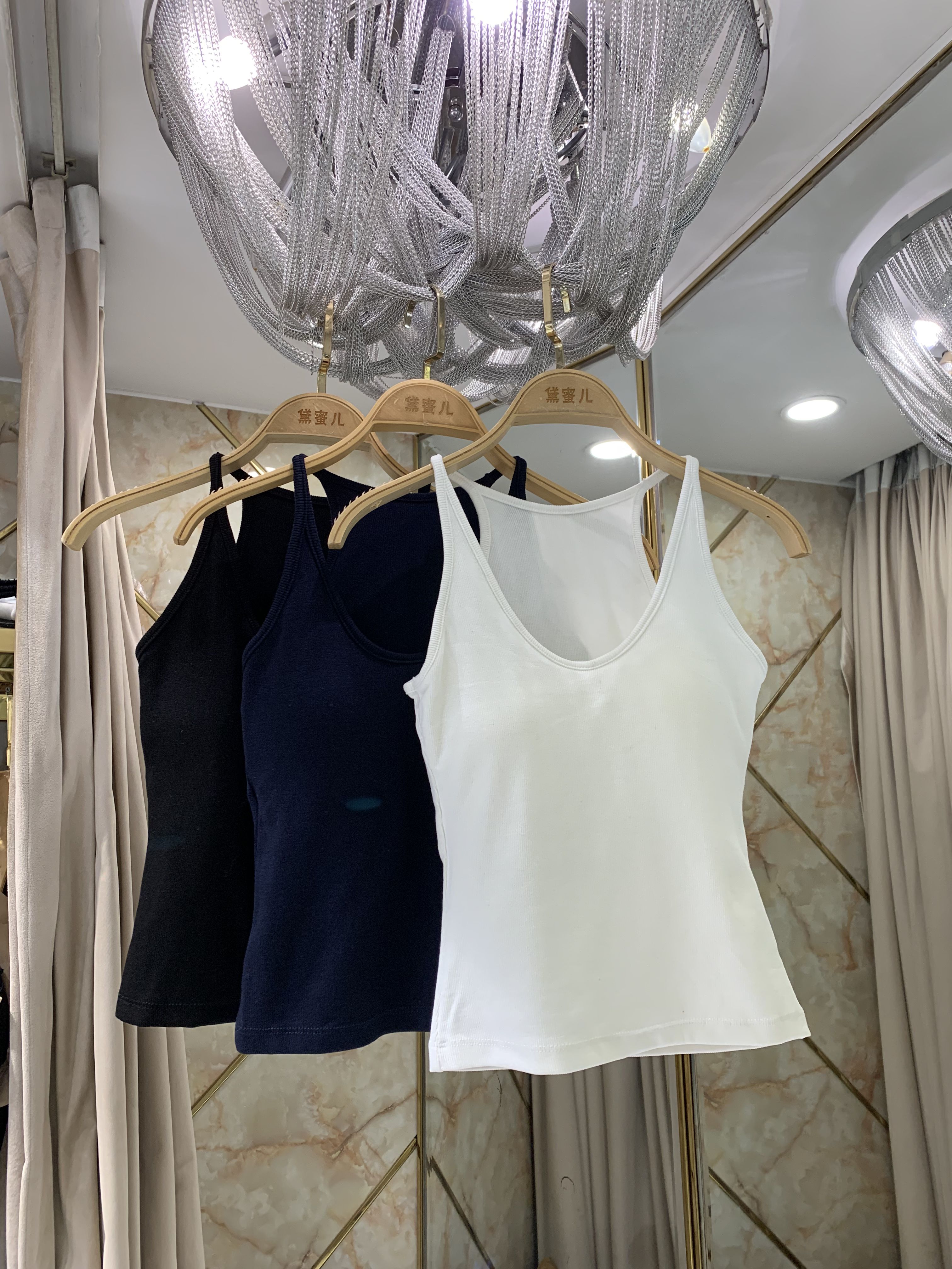 黛蜜儿2025新款工字胸垫背心百搭休闲