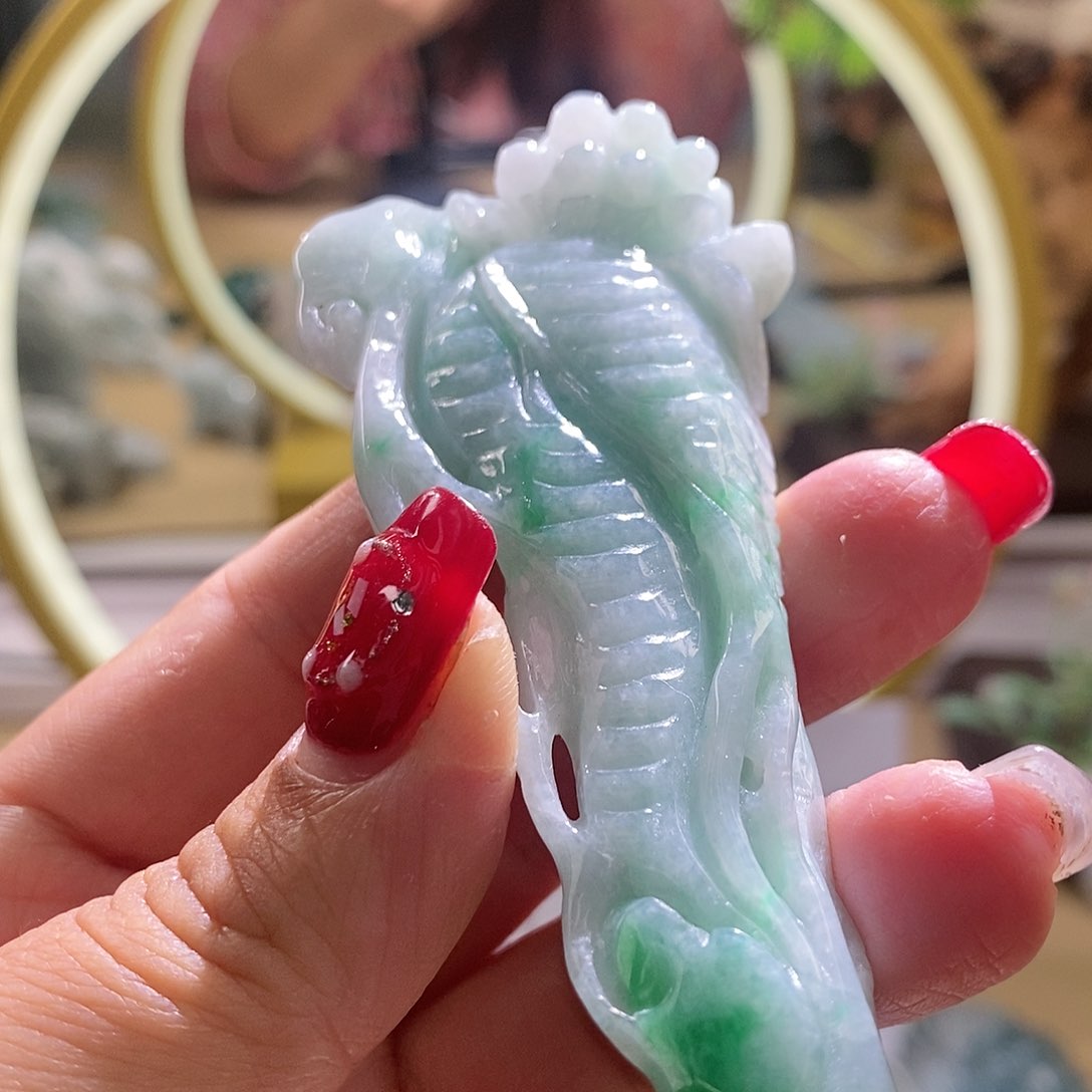 【闪购商品】翡翠颈饰未镶嵌人生