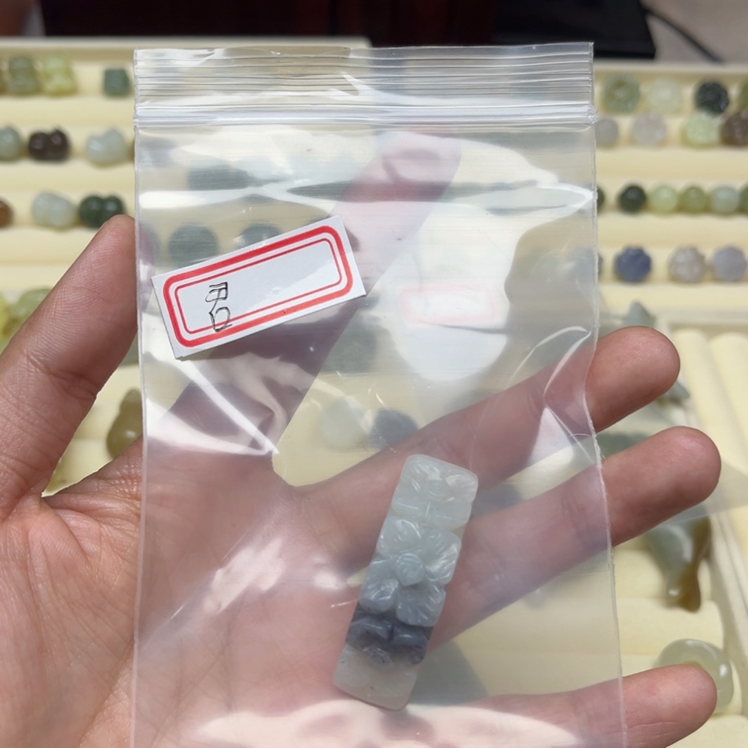 君***主和田玉未镶嵌珠宝半成品