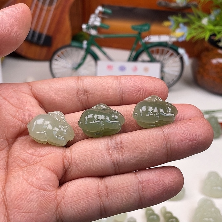 和田玉吊坠(不含链)未镶嵌多样性发一