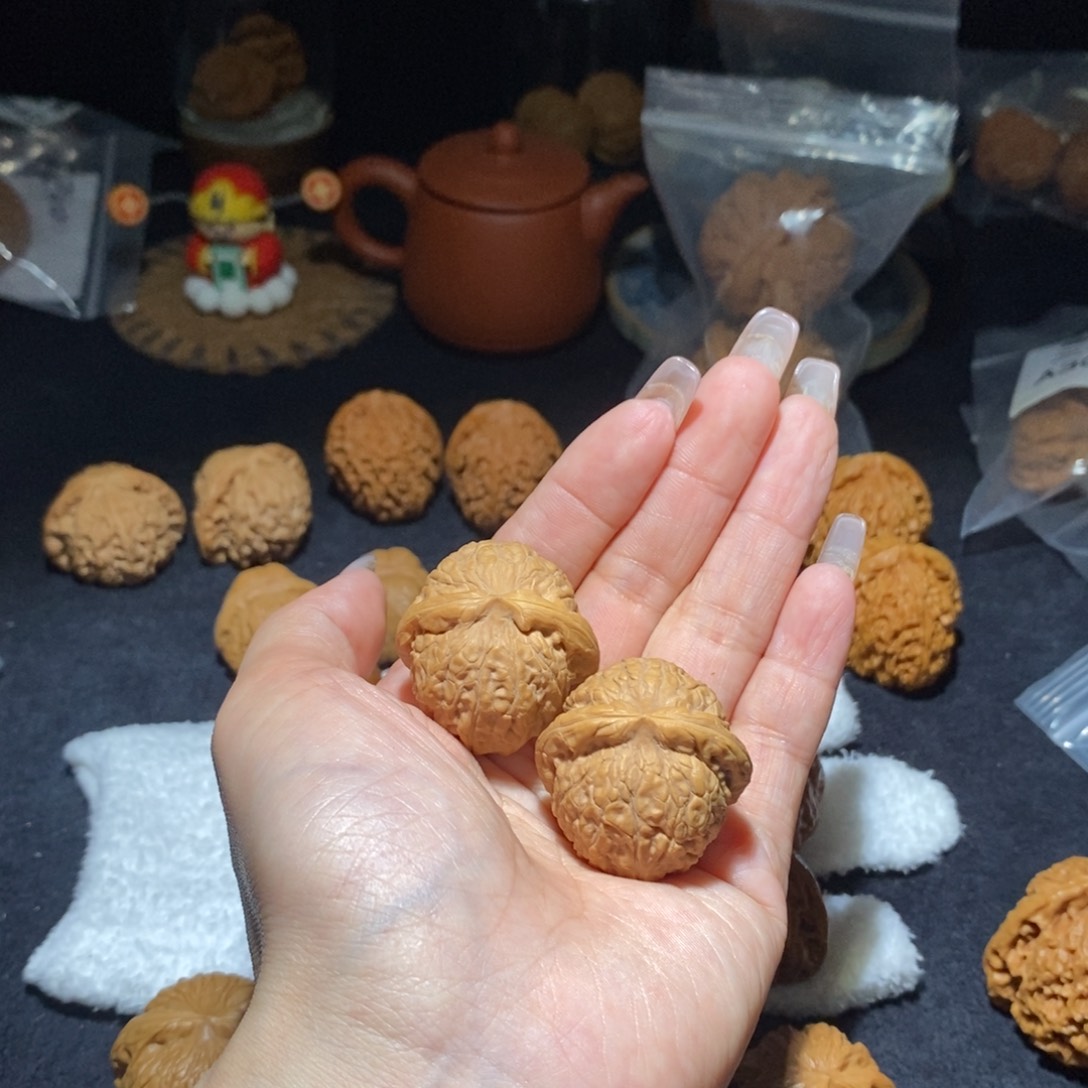 文玩核桃吊坠乾隆磨34