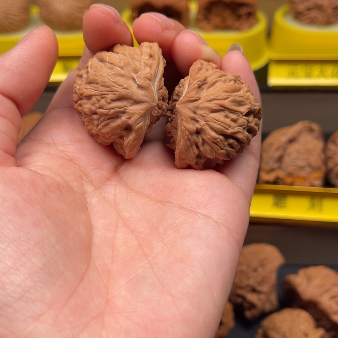 文玩核桃吊坠金***?全品36蛇头