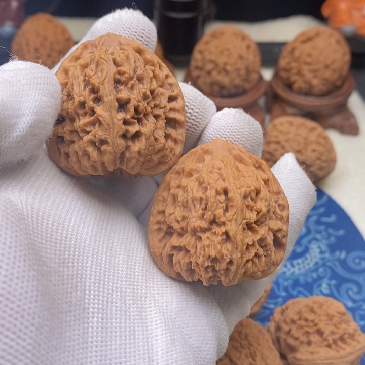 文玩核桃吊坠福**满文玩核桃