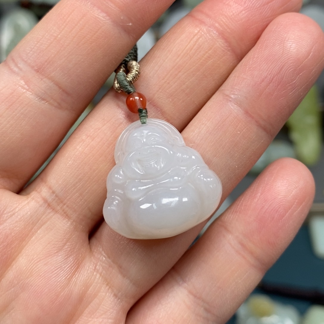 和田玉颈饰未镶嵌佛公