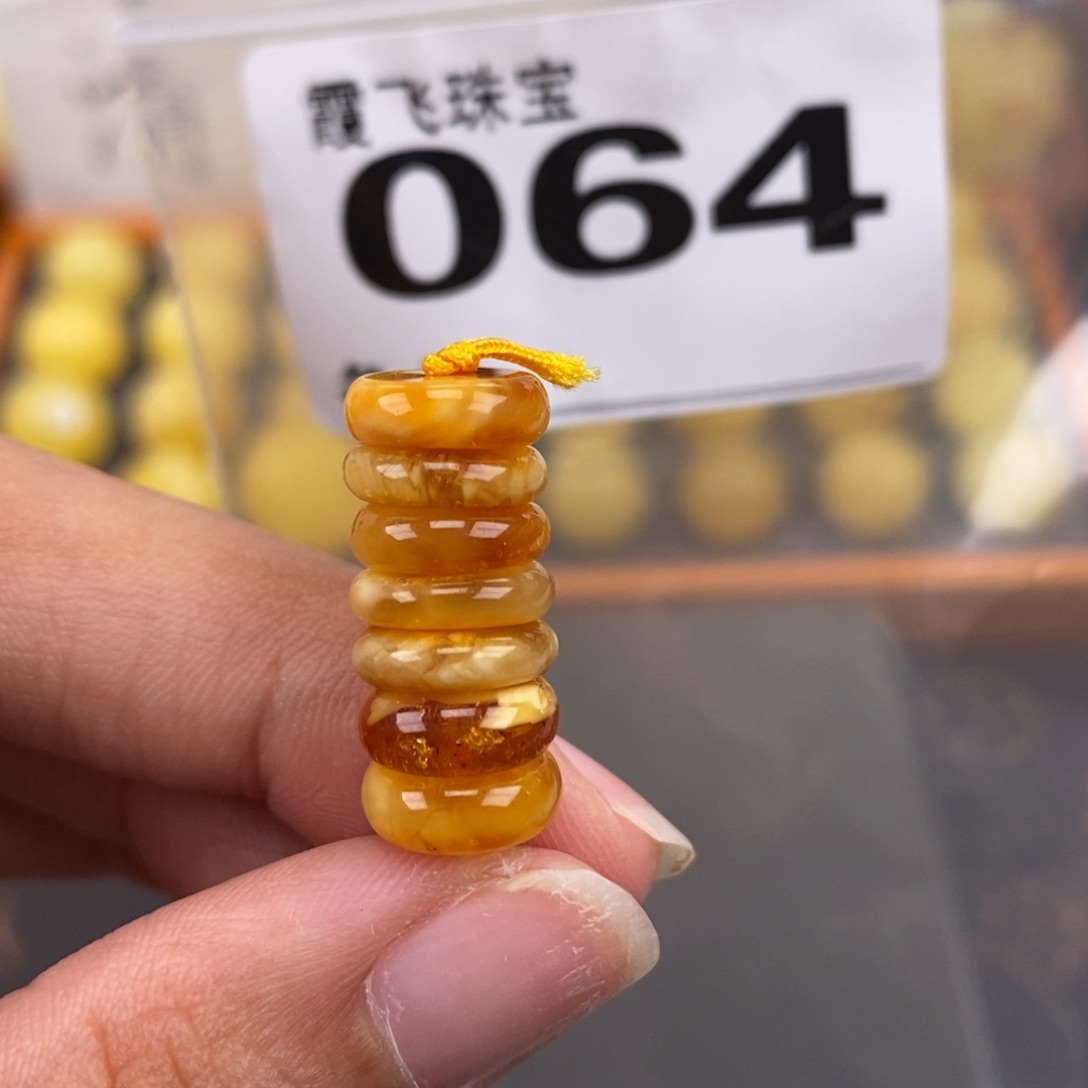 琥珀未镶嵌珠宝奇石10.2