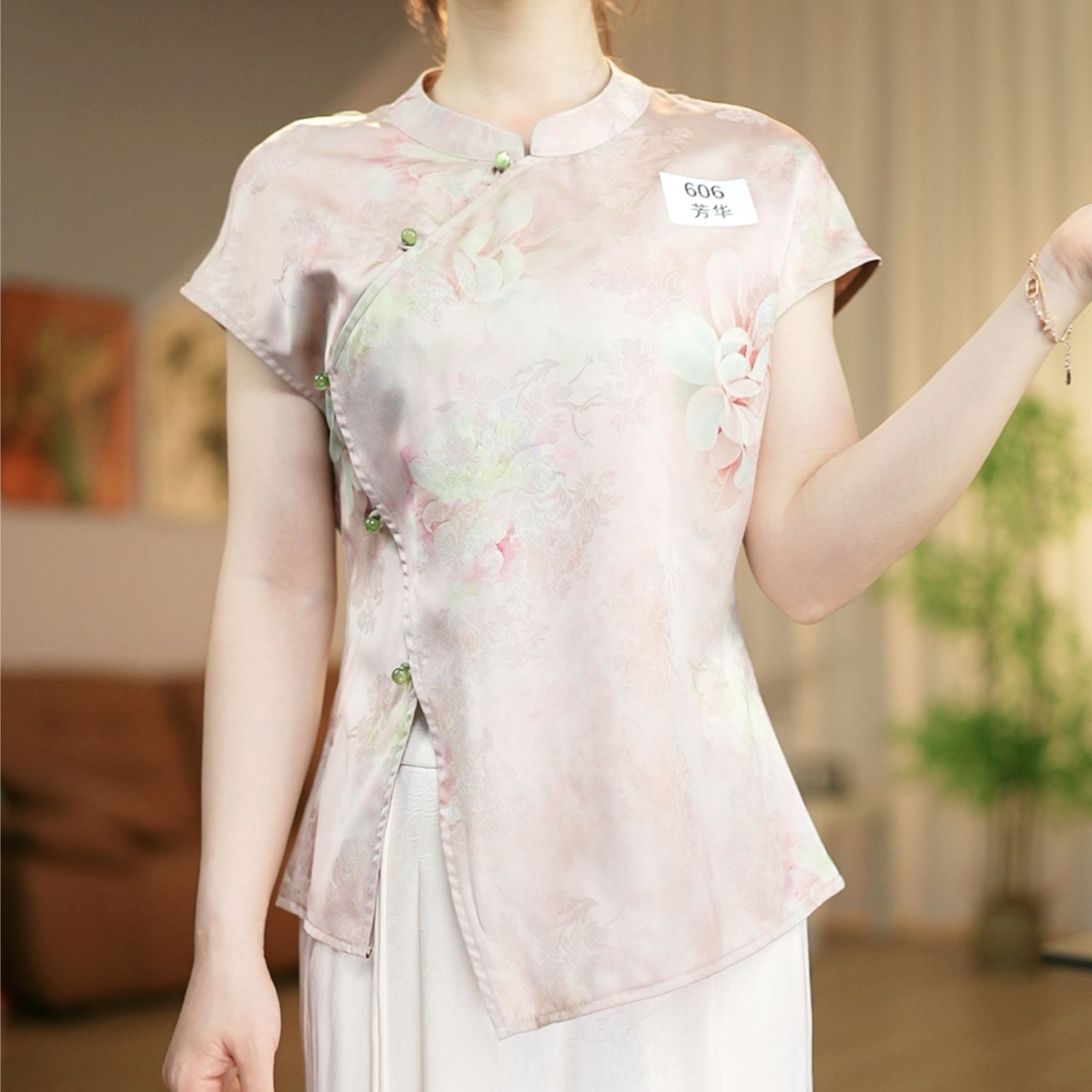 【606芳华】小飞袖新中式衬衫复古刺绣圆领上衣提花印花女装现货