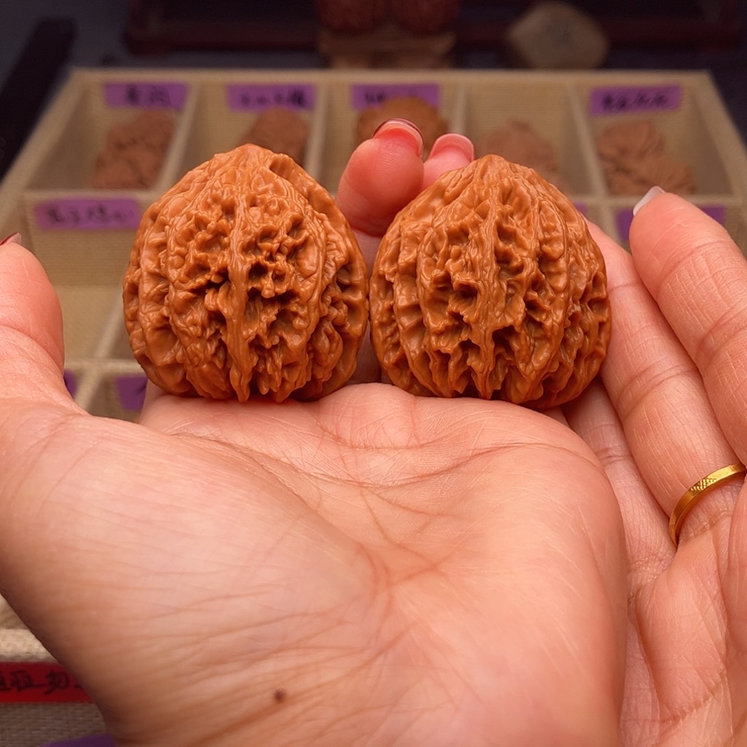 文玩核桃把件鬼王鸡心38