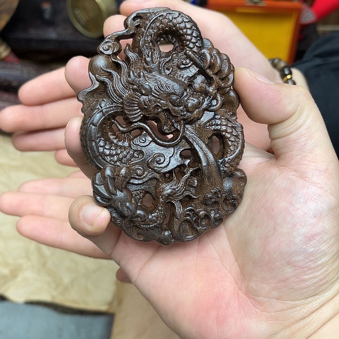 大叶紫檀（黑酸枝木类）