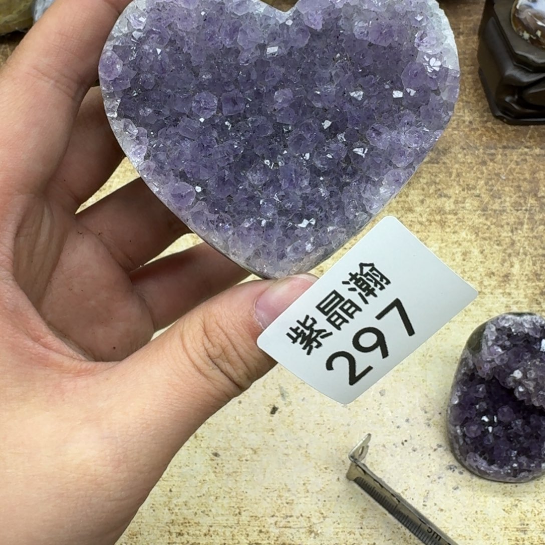 未镶嵌水晶大型摆件（非配饰）