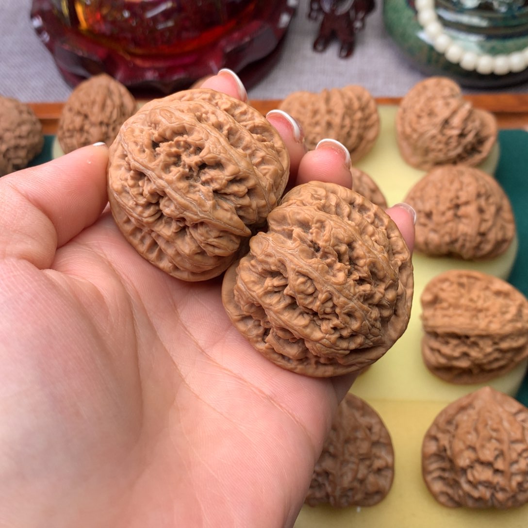 文玩核桃把件年*.核桃